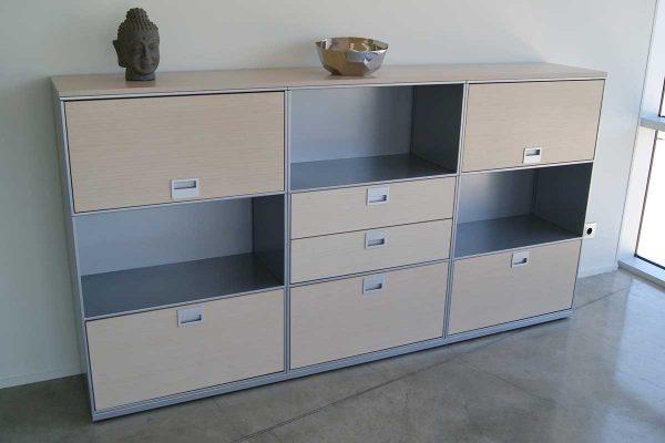 T-box-33