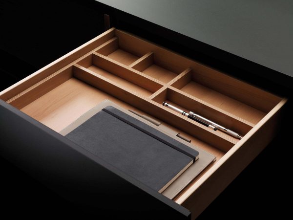 VEKTOR_PENCIL-TRAY