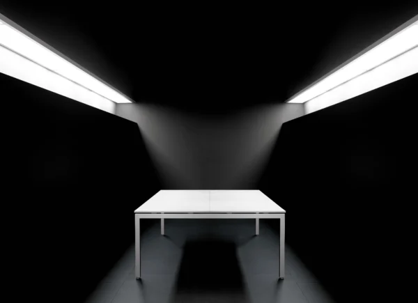 F25_DESK_BENCH_01
