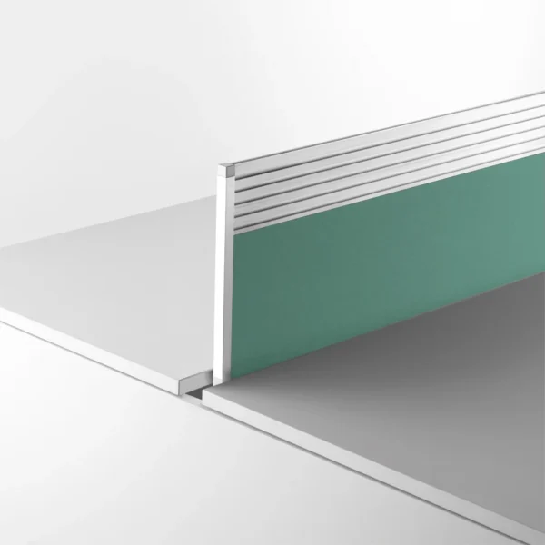 SCREEN_TECH_MULTIRAIL_GREEN